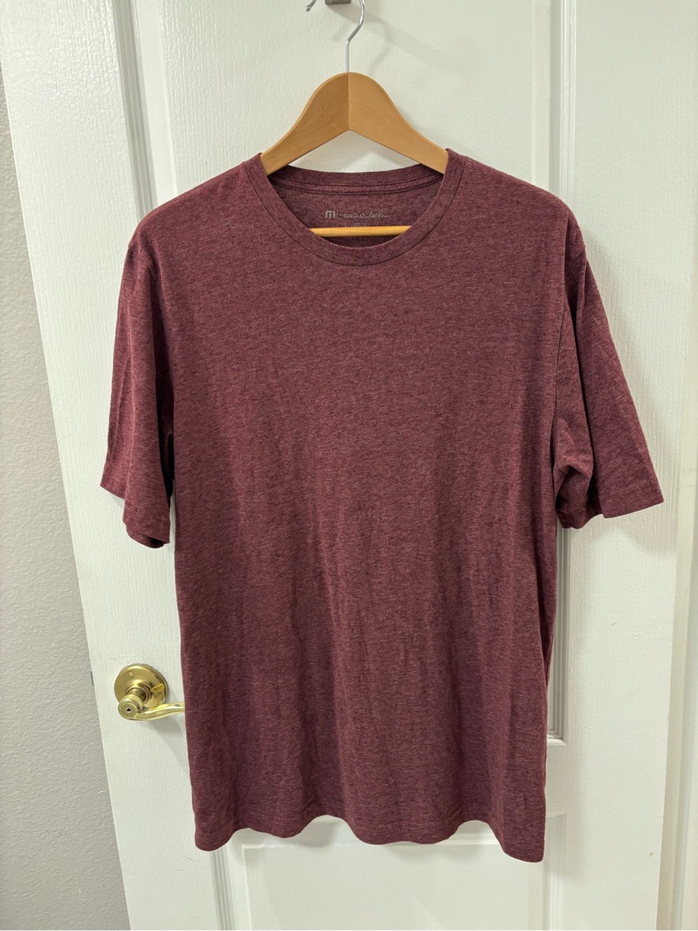 Travis Mathew Men's Crew Neck T-Shirt in Burgundy Short Sleeve Tee